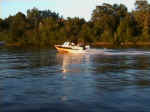 boat4.jpg (102469 bytes)
