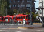 tram.jpg (123965 bytes)