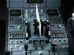 a330_cockpit5.jpg (122404 bytes)