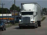 truck2.jpg (95807 bytes)